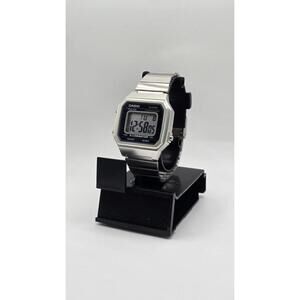 Casio B650WD-1A Men's Retro Classic Metal Band Alarm Chronograph Watch